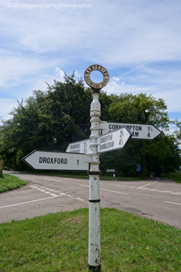 fingerpost
